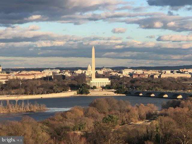 Building Photo - 1200 N Nash St