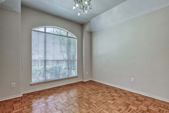 Building Photo - 3009 Ridge Hollow Dr