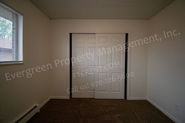 Building Photo - 2916-2924 Glendale Dr