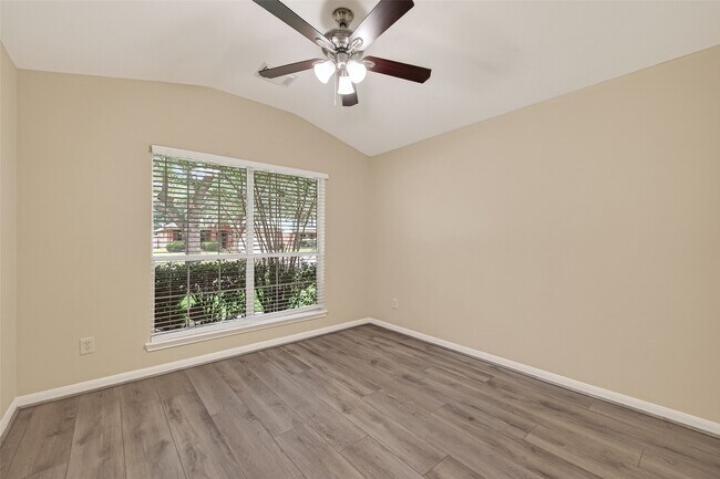 Building Photo - 5107 Moss Garden Ln