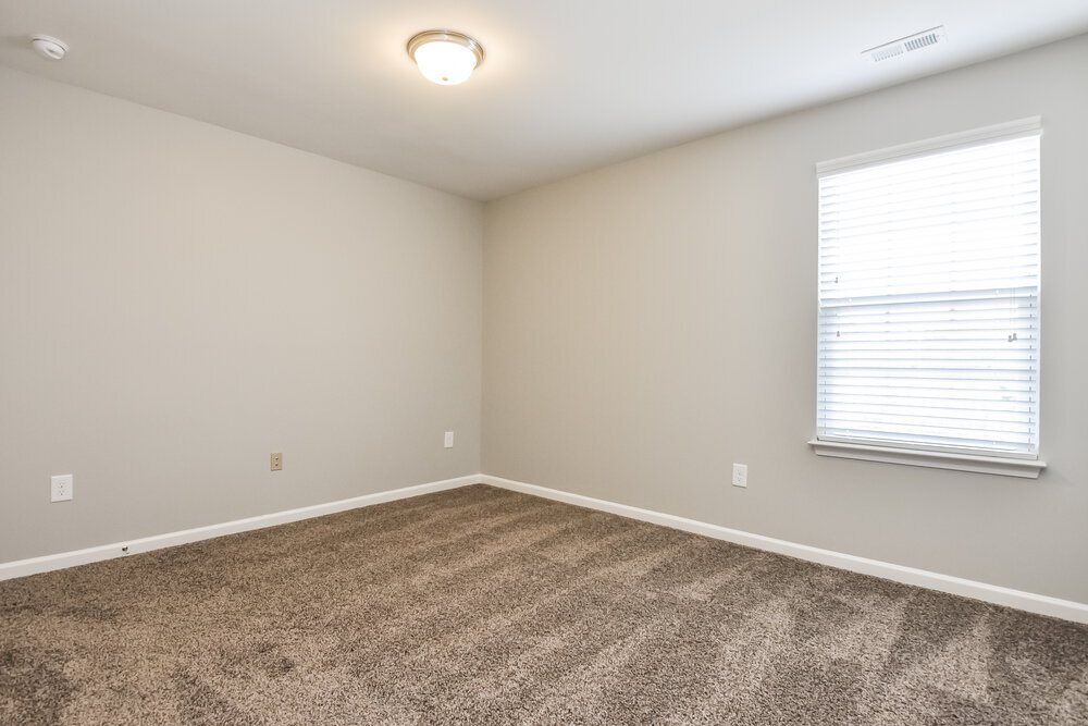 Building Photo - 5006 Watsonia Dr