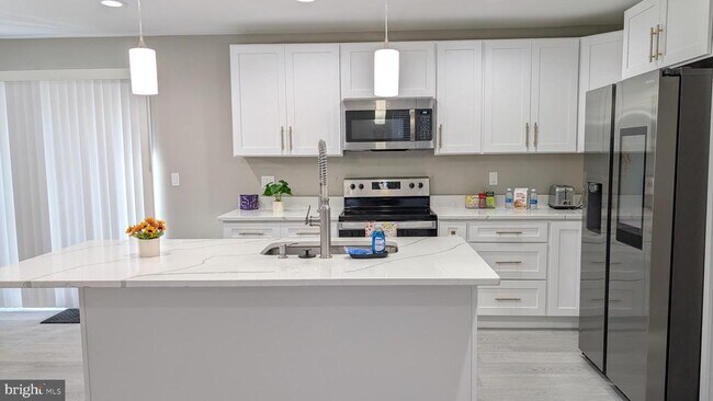 Building Photo - 2253 Papermill Rd