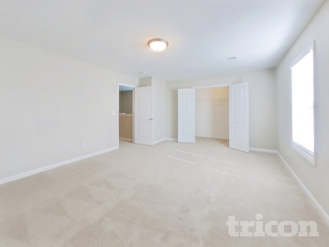 Building Photo - 938 Beverly Ct