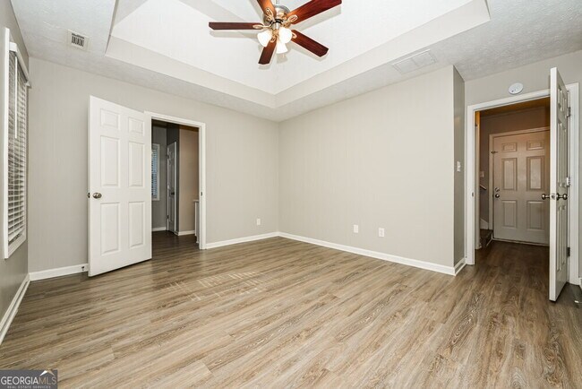 Building Photo - 195 Pecan Ridge Dr