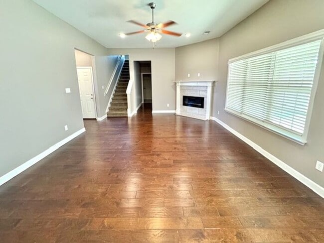 Building Photo - Now Leasing A 5 Bedroom 3 Bath Home In Olive Branch