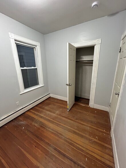 Building Photo - 46 Middle St