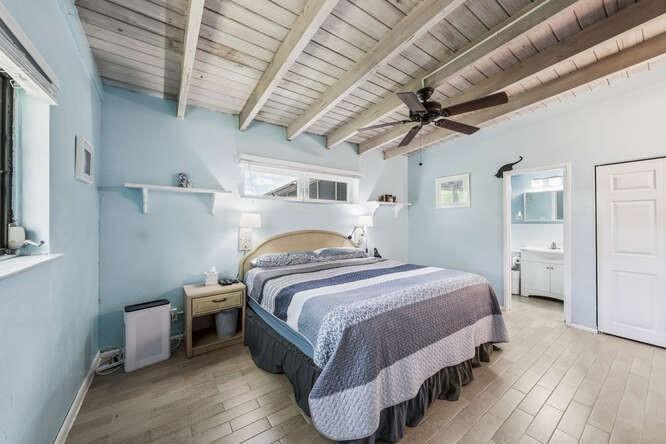 Building Photo - 3309 SW 16th St