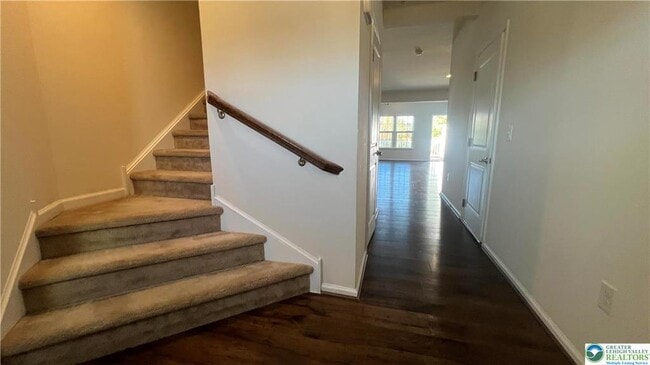 Building Photo - 1156 Westminster Dr