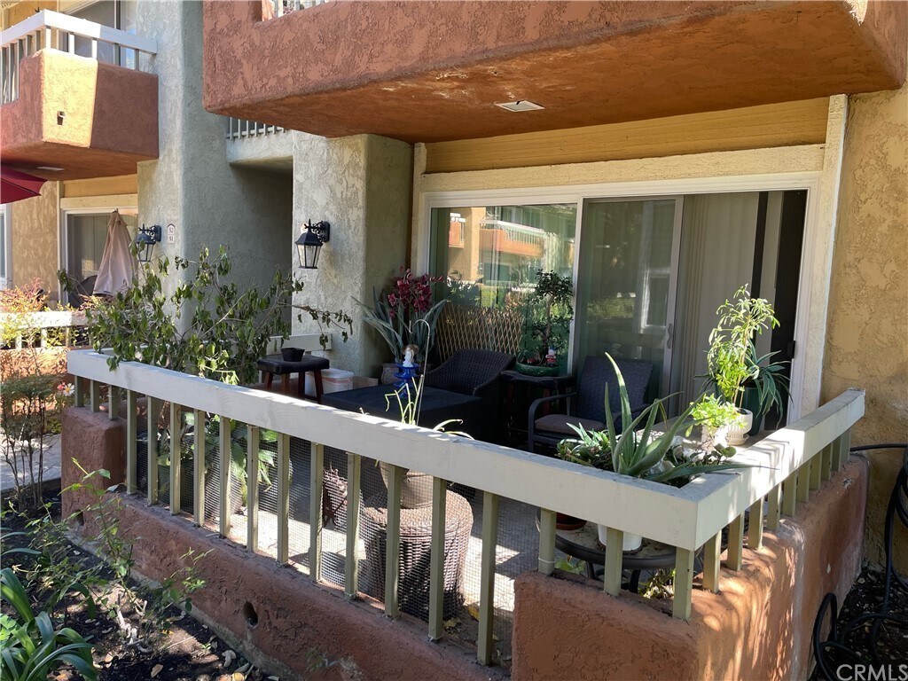 Building Photo - 16040 Leffingwell Rd