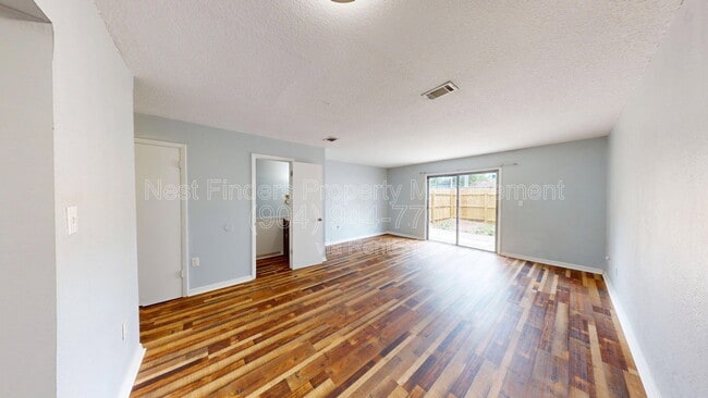 Building Photo - 11406 Bedford Oaks Dr