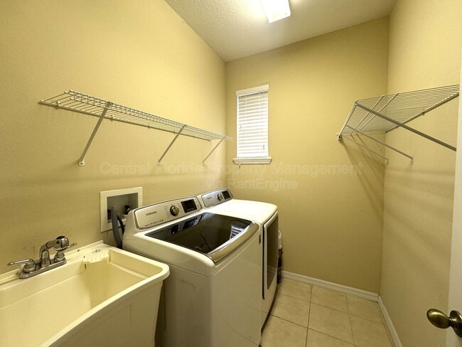 Building Photo - 3917 Pemberly Pines Cir