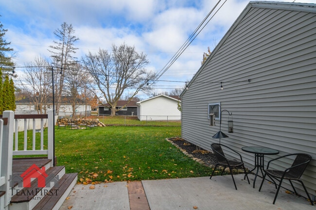 Building Photo - 1260 7th St