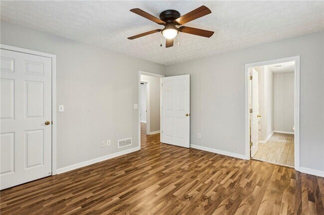 Building Photo - 6365 Union Hill Rd