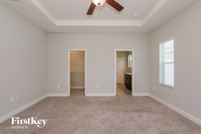 Building Photo - 5812 Valentino Way
