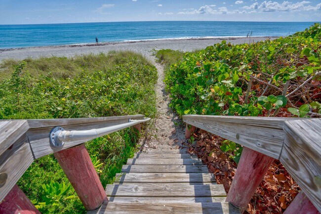 Building Photo - 630 Ocean Dr