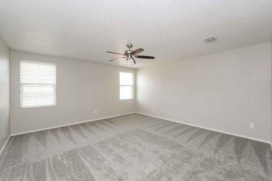 Building Photo - 3969 Irish Setter Dr