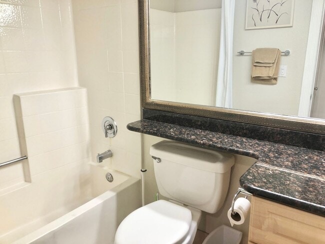 Building Photo - **MOVE-IN-SPECIAL $500 OFF 1st MO RENT** M...