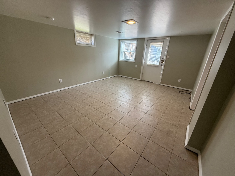 Building Photo - 3300 15th Ave