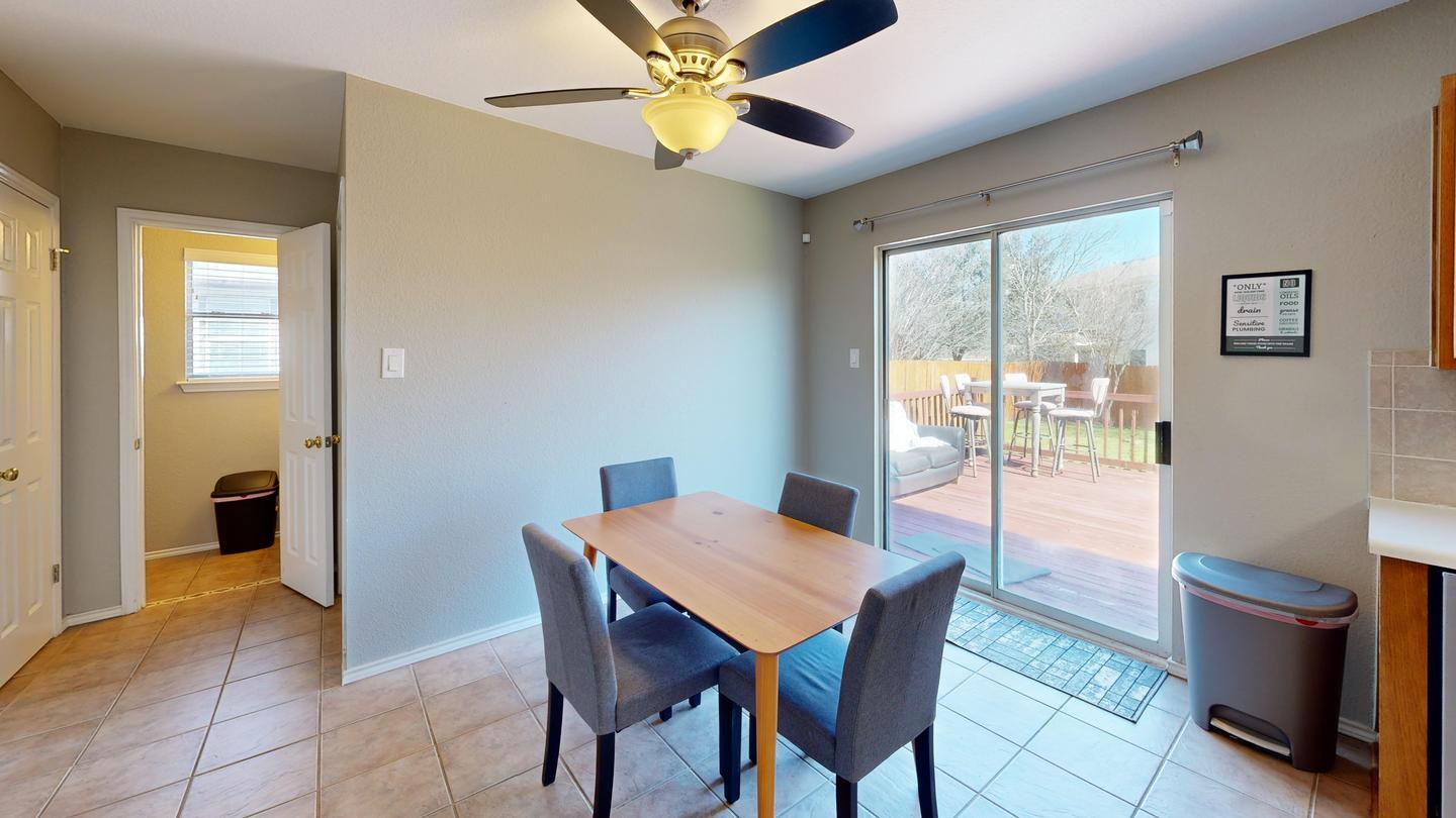 Building Photo - Spacious Home with Modern Upgrades in a Pe...
