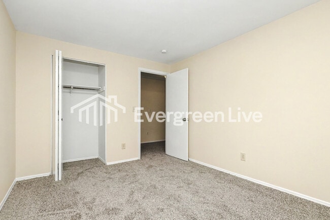 Building Photo - 8305 Mt Carmel St
