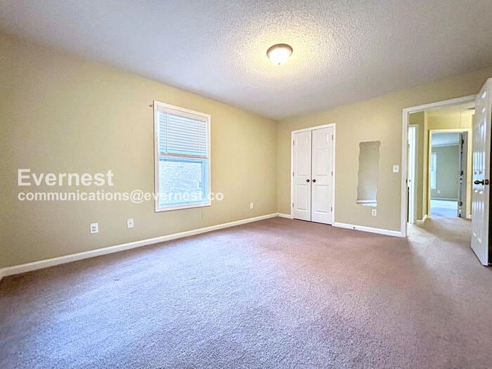 Building Photo - 7073 Blairs View Dr