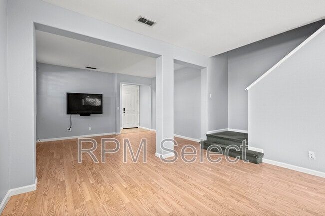 Building Photo - 5183 Bissett Way