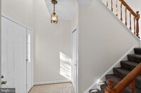 Building Photo - 219 Heather Ct