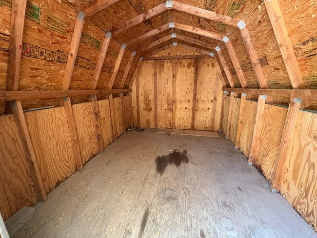Building Photo - Beautiful 4 Bedroom coming soon!