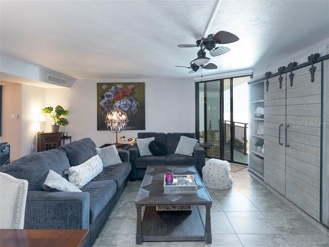 Building Photo - 4822 Ocean Blvd