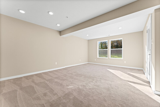 Building Photo - 709 Ravenshire Ct