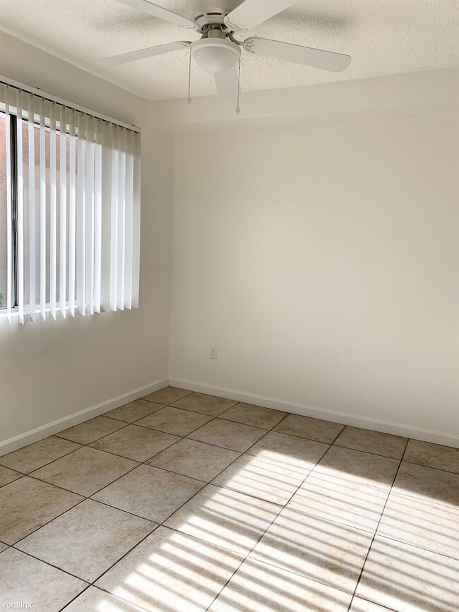 Building Photo - 2 br, 1.5 bath  - WestPark Apartment Homes