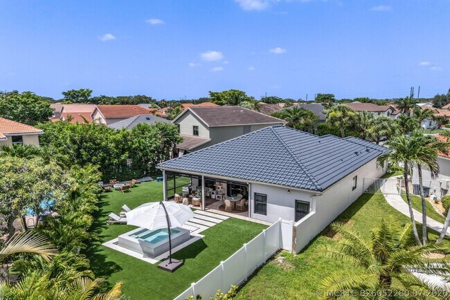 Building Photo - 10852 La Salinas Cir