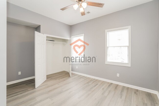 Building Photo - 4 bed / 4 bath ~ Move-in Today!