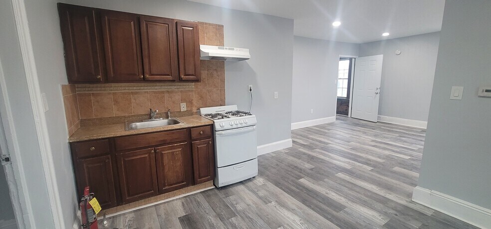 Kitchen - 134 Main St
