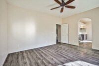 Building Photo - 6709 Kostner St