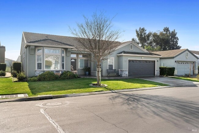 Building Photo - 139 Cedar Ridge Dr