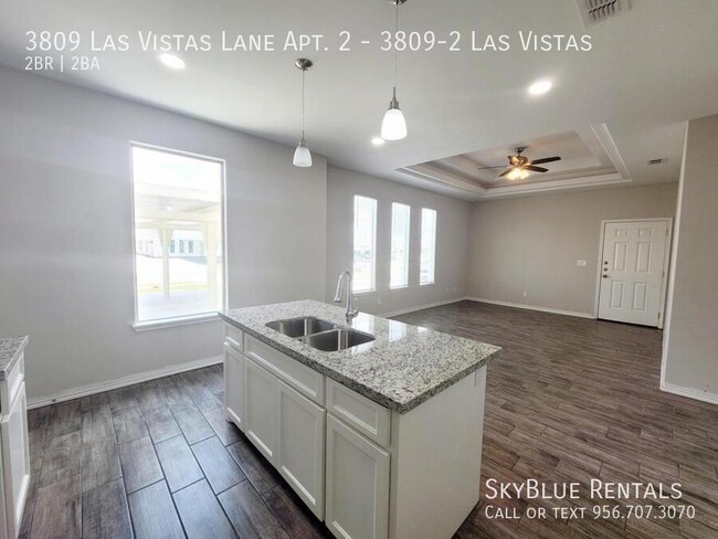 Building Photo - 3809 Las Vistas Ln