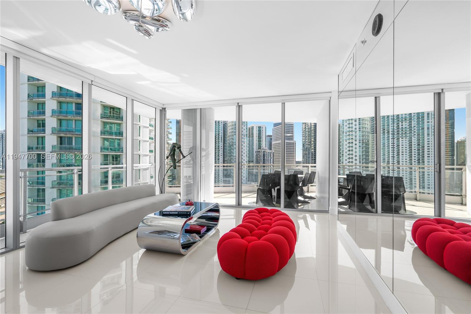 Building Photo - 90 SW 3rd St