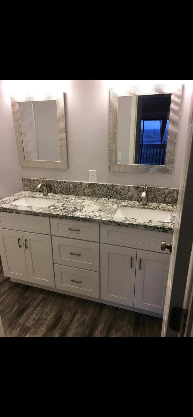 Primary Full Bathroom - 2205 Pacific Ave