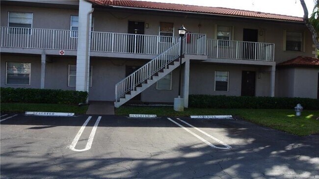Building Photo - 8820 Royal Palm Blvd