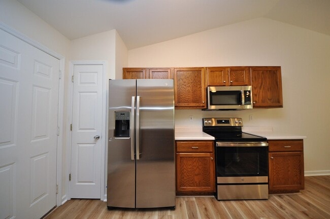 Building Photo - 49 Monterey Cypress Dr