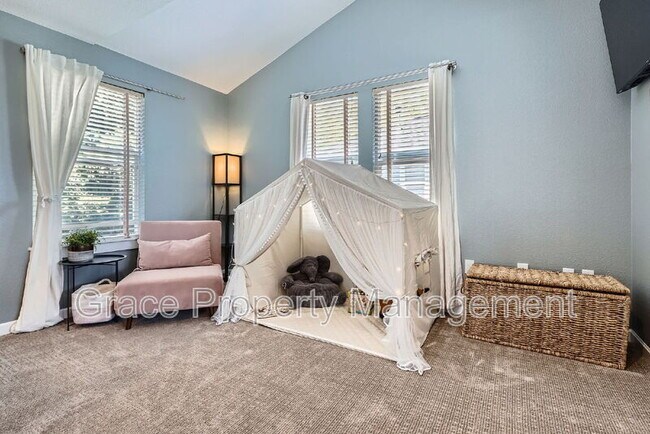 Building Photo - 16376 Flintlock Ct