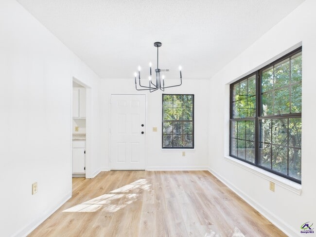 Building Photo - 4508 Bon Ayer Cir