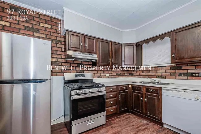 Building Photo - 97 Royal St