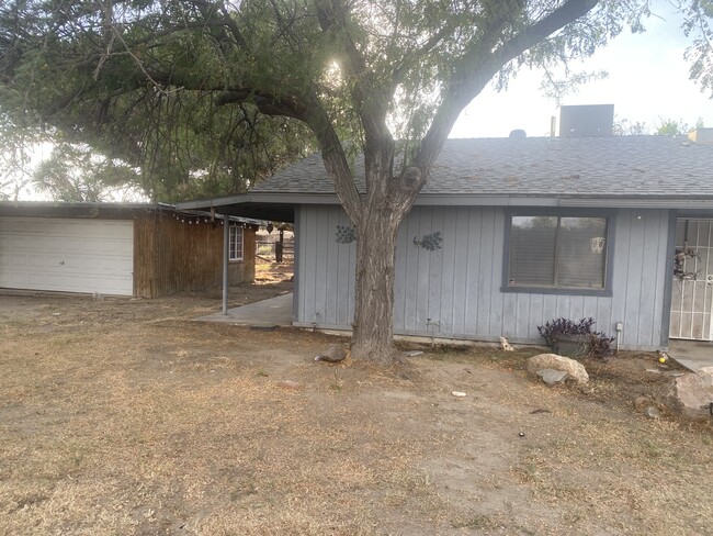 Building Photo - 9715 Glenn St