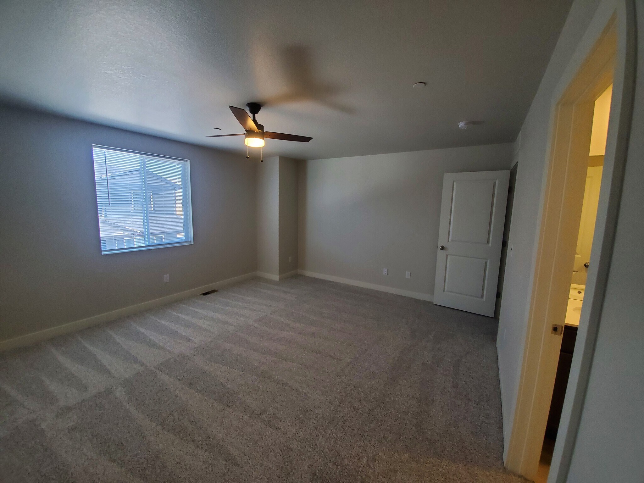 Building Photo - 2794 Barnstormer St