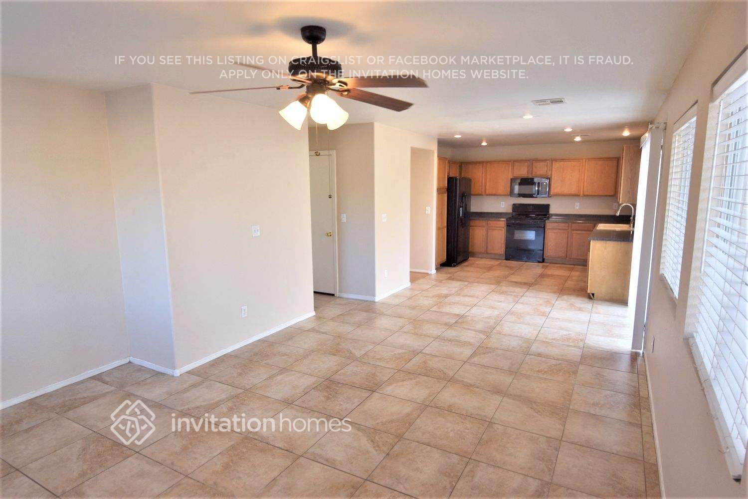 Building Photo - 9901 Rose Charmont St