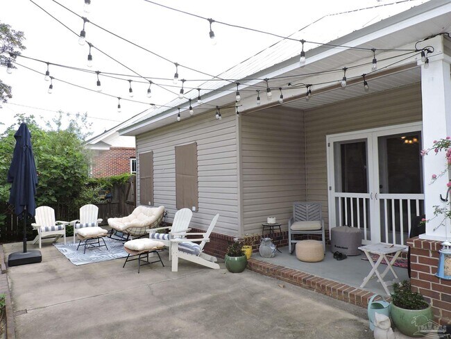 Building Photo - 1531 N 12th Ave