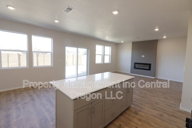 Building Photo - 20560 Button Brush Ave