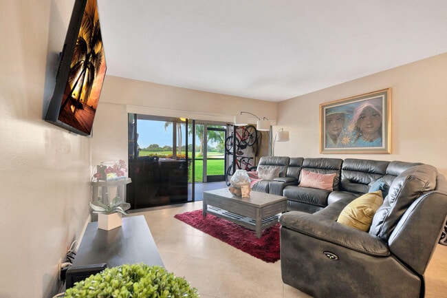 Building Photo - 6662 Boca Del Mar Dr